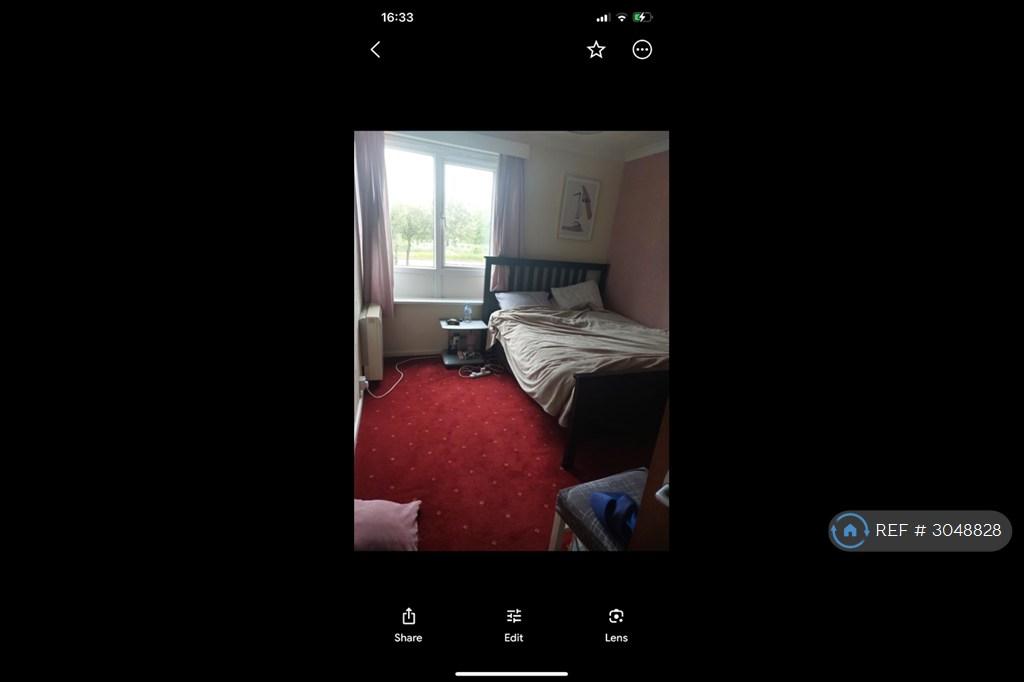 Apartment in Newcastle Upon Tyne - View 5