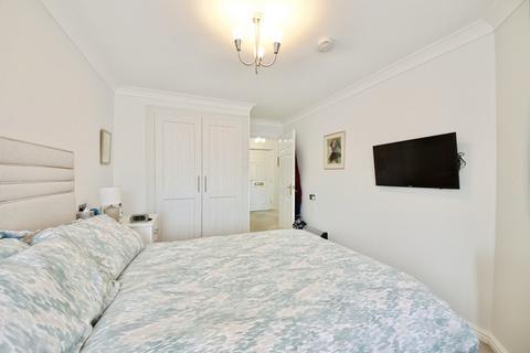 1 bedroom apartment for sale, Argent Court, Barnet EN5