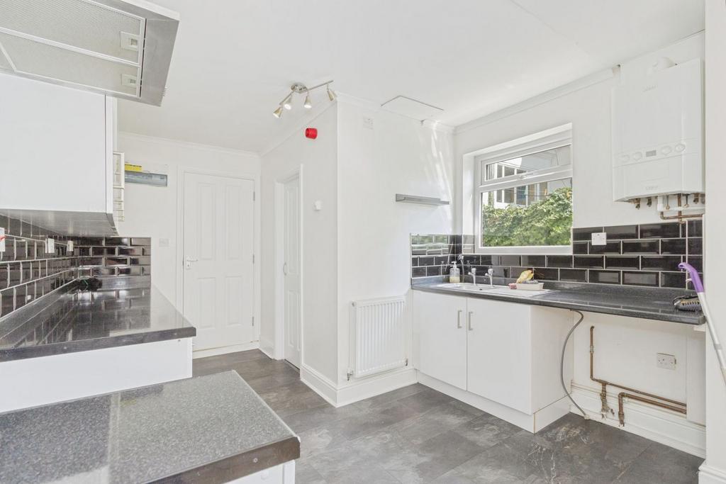 House in Leicester - View 5
