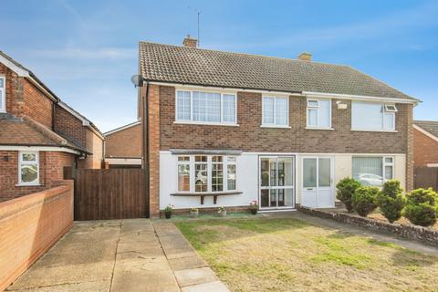 3 bedroom semi-detached house for sale, Dryden Road, Ipswich