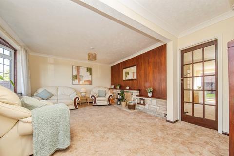 3 bedroom semi-detached house for sale, Dryden Road, Ipswich
