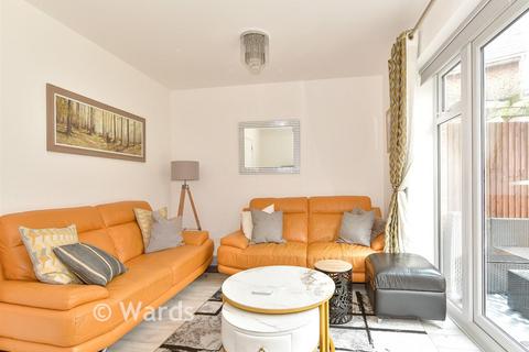 4 bedroom semi-detached house for sale, Maccowan Avenue, Snodland ME6