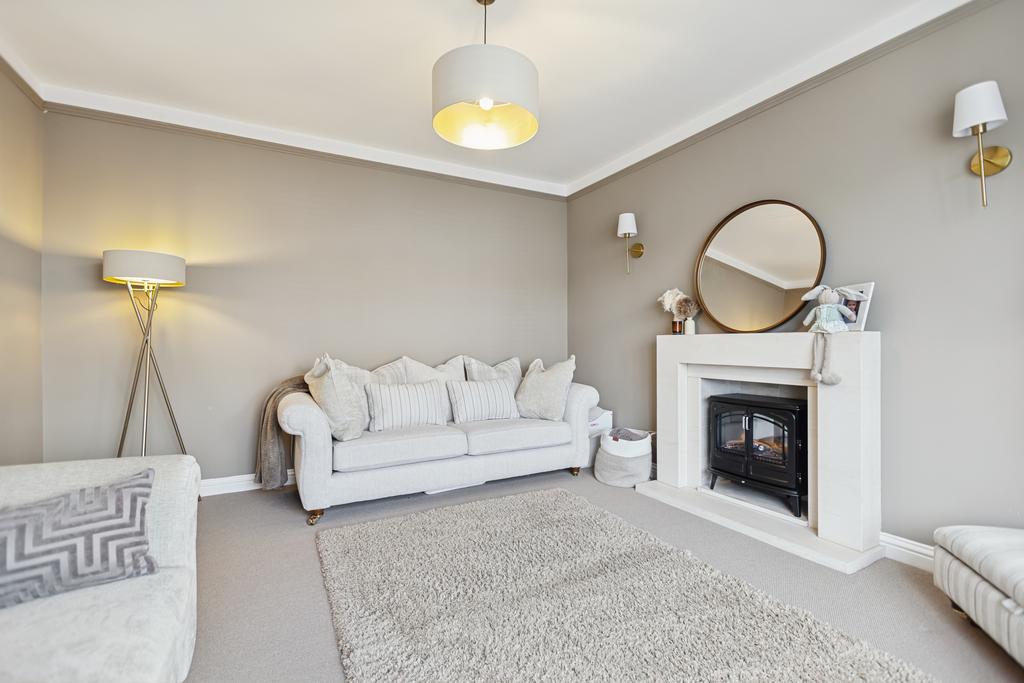 House in Bearsden, East Dunbartonshire - More