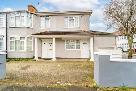 4 bedroom end of terrace house for sale, Wickham Road, Harrow