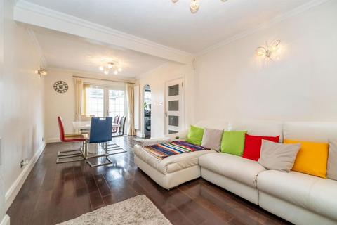 4 bedroom end of terrace house for sale, Wickham Road, Harrow