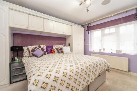 4 bedroom end of terrace house for sale, Wickham Road, Harrow