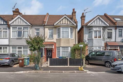 3 bedroom end of terrace house for sale, Wellesley Road, Harrow
