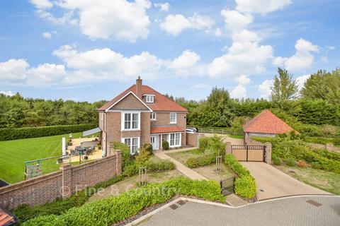 4 bedroom detached house for sale, Kilndown Place, Stelling Minnis, Kent