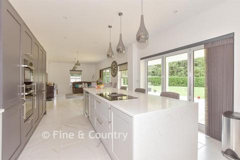 4 bedroom detached house for sale, Kilndown Place, Stelling Minnis, Kent