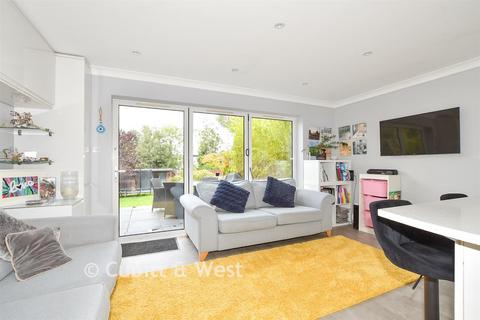3 bedroom semi-detached house for sale, Gordon Road, Haywards Heath RH16