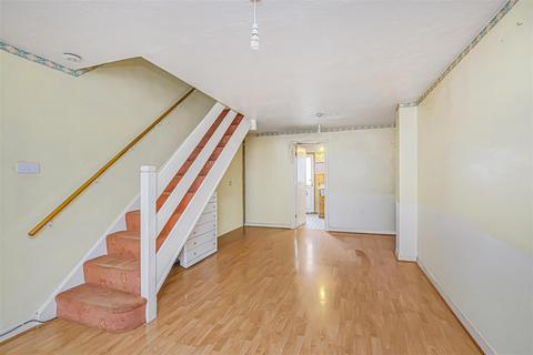 2 bedroom house for sale, Meadow Close, Leyton