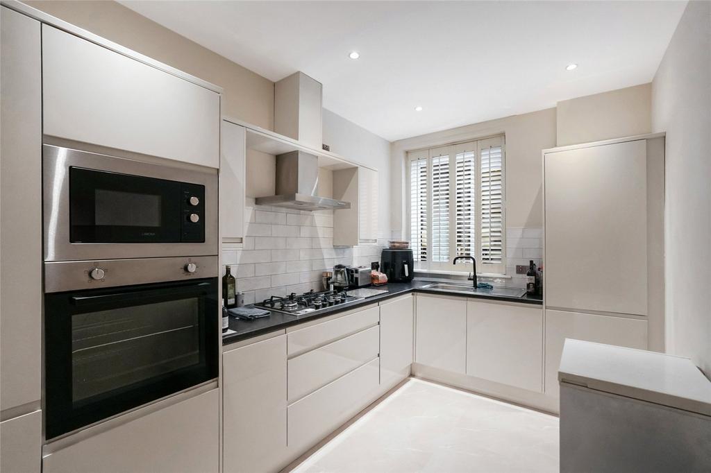 Apartment in Glasgow - View 3