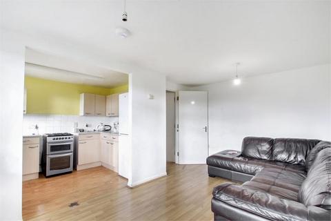 1 bedroom apartment to rent, Greatfields Drive, Uxbridge UB8