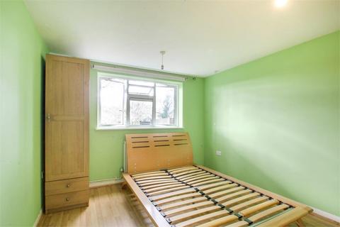 1 bedroom apartment to rent, Greatfields Drive, Uxbridge UB8
