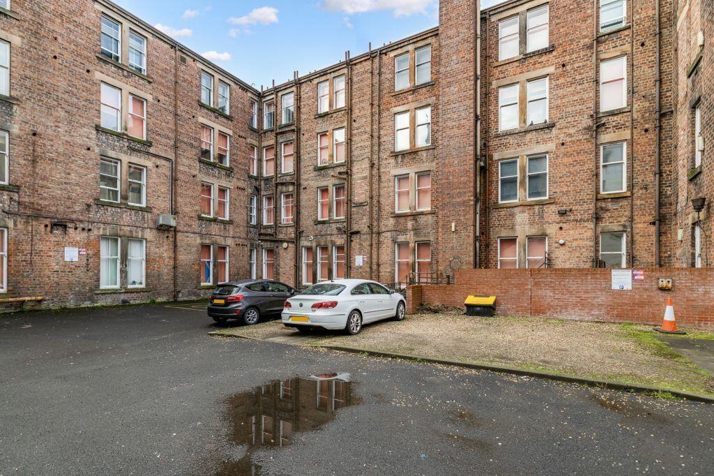 Apartment in Glasgow - View 2