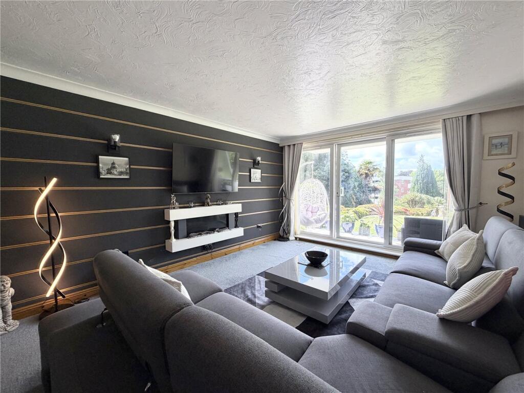 Apartment in Bournemouth - View 3