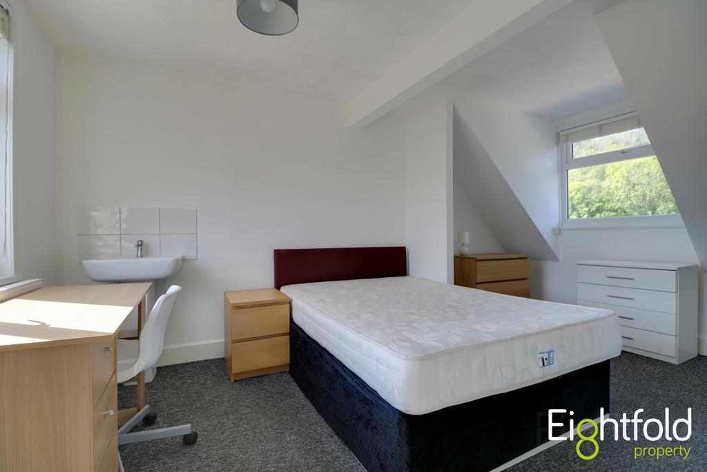 House in Brighton - View 4