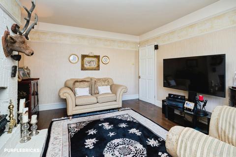 4 bedroom end of terrace house for sale, Rolls Park Road, London, E4