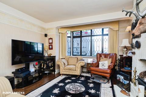 4 bedroom end of terrace house for sale, Rolls Park Road, London, E4