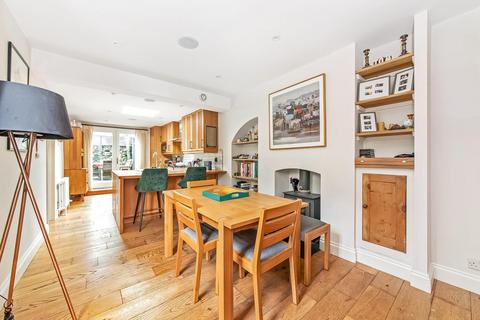 2 bedroom cottage for sale, Victor Road, Penge, London, SE20