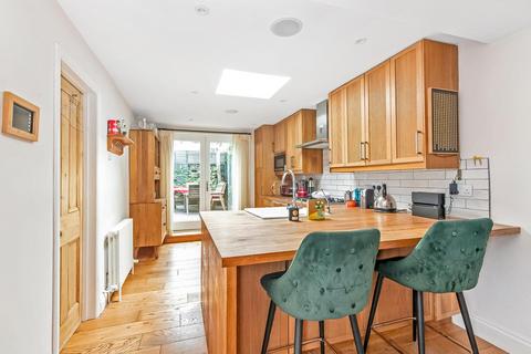 2 bedroom cottage for sale, Victor Road, Penge, London, SE20