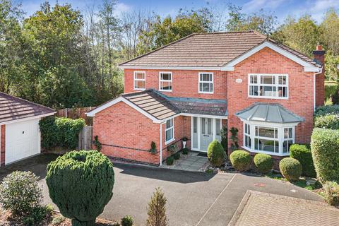 4 bedroom detached house for sale, Primrose Drive, Bicester, OX26