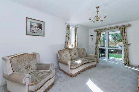 2 bedroom retirement property for sale, Ringwood Road, Ferndown