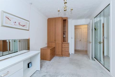 2 bedroom retirement property for sale, Ringwood Road, Ferndown