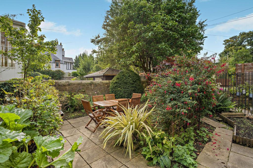 Apartment in Edinburgh - View 2