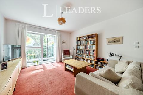 2 bedroom apartment for sale, Sovereign Way, Tonbridge, Kent