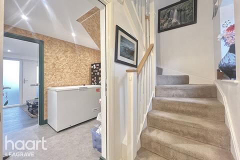 3 bedroom townhouse for sale, Limestone Grove, DUNSTABLE