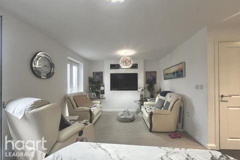3 bedroom townhouse for sale, Limestone Grove, DUNSTABLE