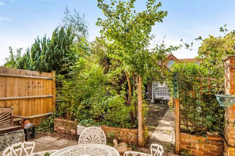 3 bedroom terraced house for sale, Clydach Road, Enfield
