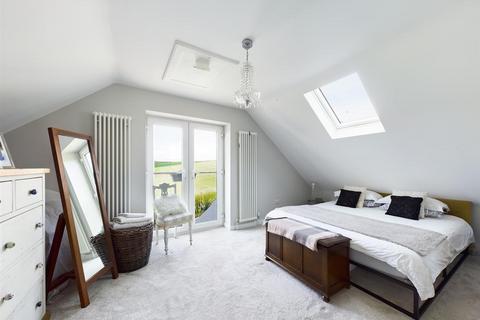 4 bedroom detached house to rent, Ovingdean Road, Ovingdean, Brighton