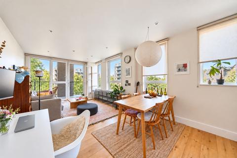 1 bedroom flat for sale, Plough Way, London, SE16