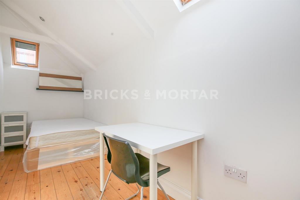 Apartment in Newcastle Upon Tyne - More