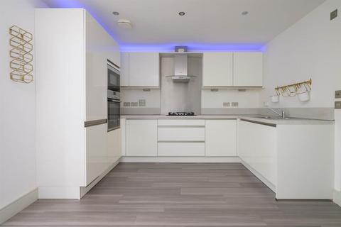 4 bedroom house for sale, Oak Drive, Auchterarder