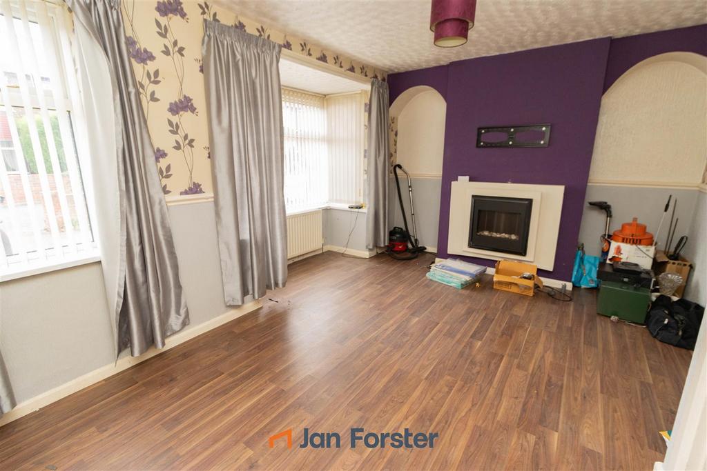 House in Newcastle Upon Tyne - View 2