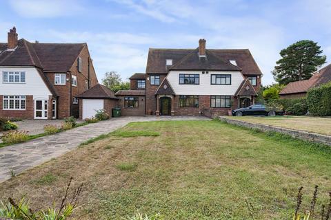 5 bedroom semi-detached house for sale, Fairoak Drive, Eltham, London, SE9