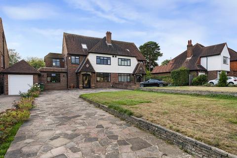 5 bedroom semi-detached house for sale, Fairoak Drive, Eltham, London, SE9