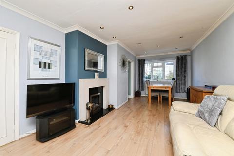 3 bedroom terraced house for sale, Plashet Gardens, BRENTWOOD, Essex, CM13