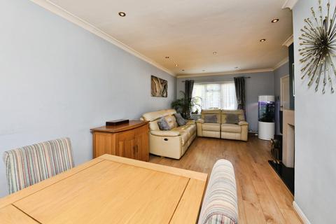 3 bedroom terraced house for sale, Plashet Gardens, BRENTWOOD, Essex, CM13