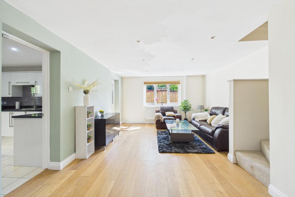 House in Cambridge - View 2