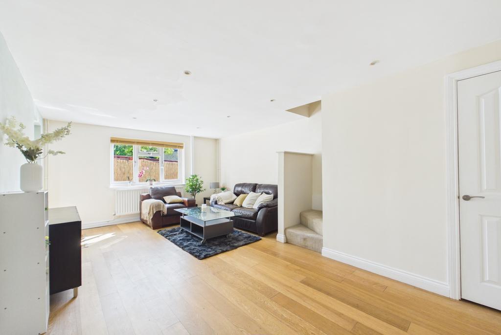 House in Cambridge - View 4