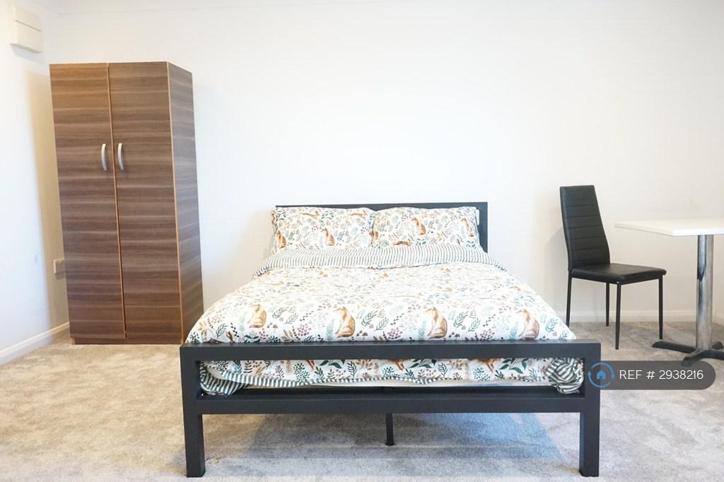 Apartment in Brighton - View 3