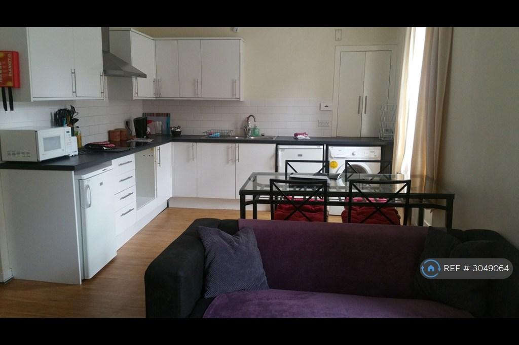 Apartment in Edinburgh - View 2