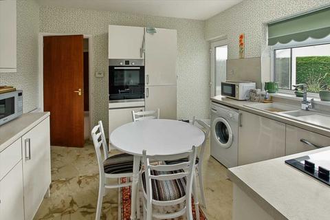 3 bedroom detached bungalow for sale, 19 Cleggars Park