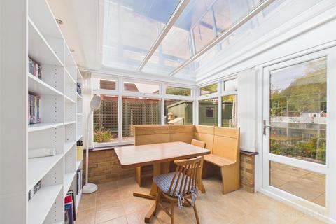 2 bedroom bungalow for sale, Marleyfield Close, Churchdown, Gloucester