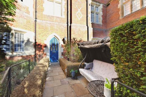 1 bedroom flat for sale, The Galleries, BRENTWOOD, Essex, CM14