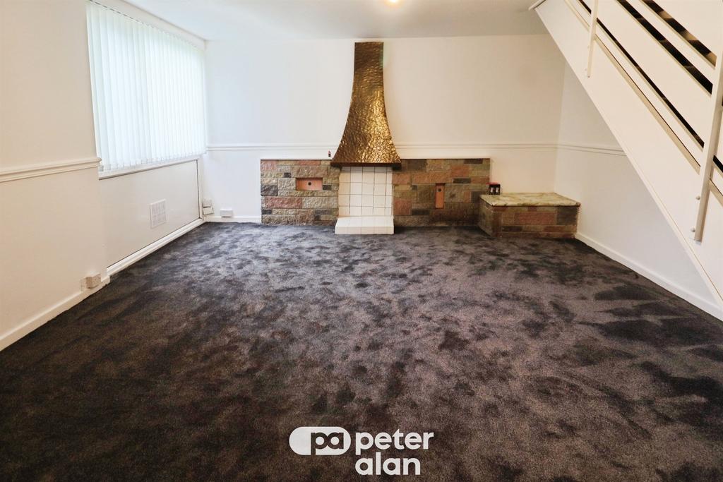 House in Cardiff, Llanedeyrn - View 2